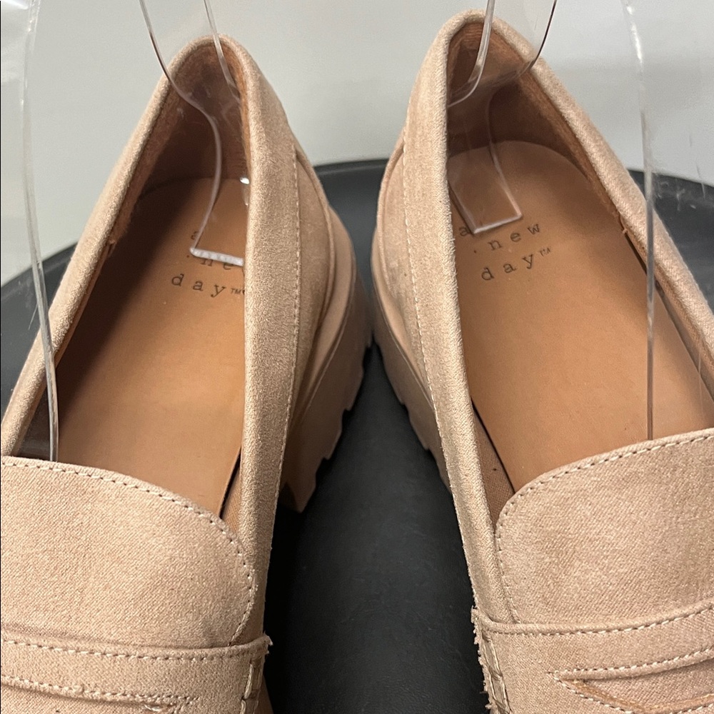NWOT a new day Women's Archie Loafer Flats - Taupe Brown - Picture 2 of 8